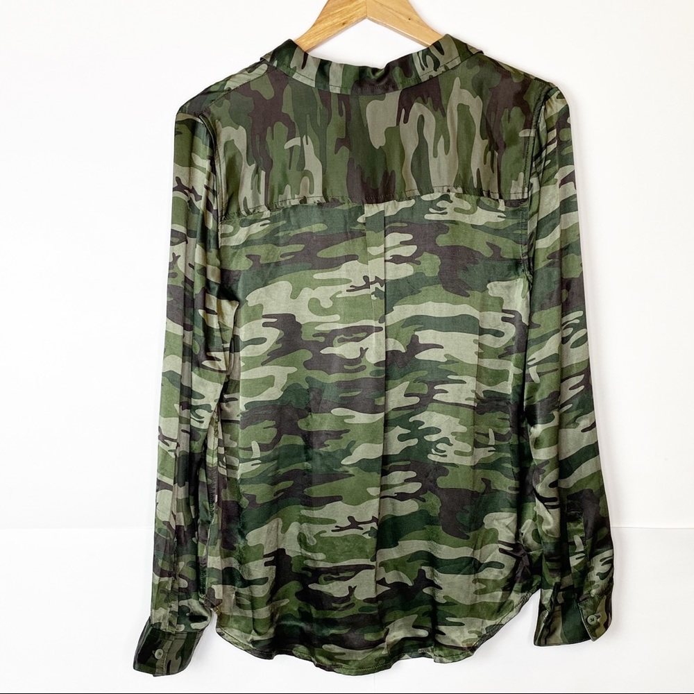 NWOT Sanctuary Camouflage Sateen Boyfriend Shirt - Picture 7 of 7